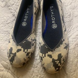 Rothy’s Ash Camo Flats size 9